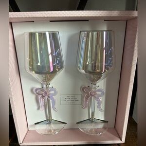 Cupcakes & Cashmere Iridescent Pink Bow Wine Glasses Set Of 2 Coquette NEW